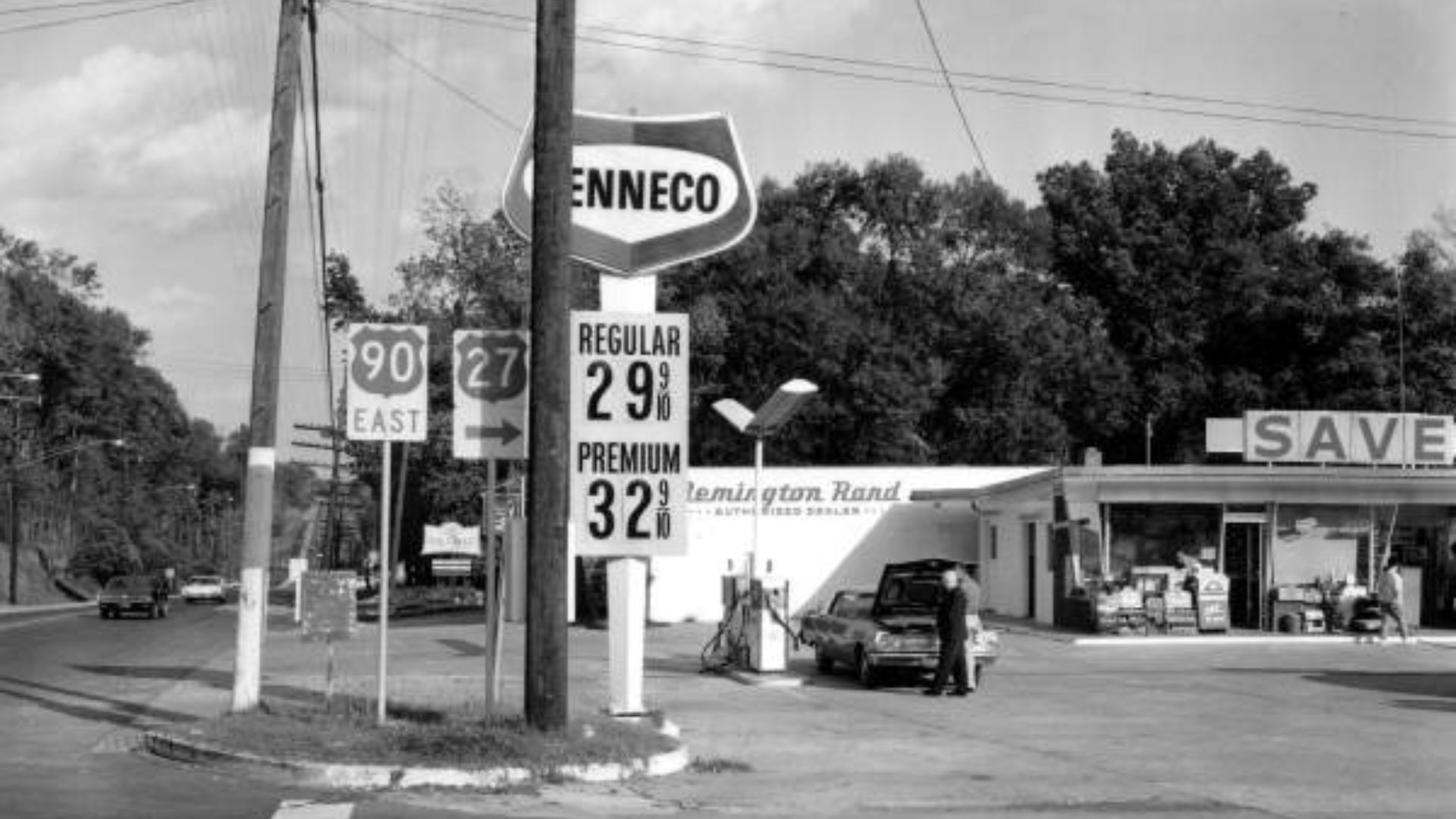 Tenneco Service Station - Tallahassee, Florida 1967. Looking east on Tennessee from Magnolia. Street. 
Photographed by Harvey Eugene Slade. 

Via  [1]