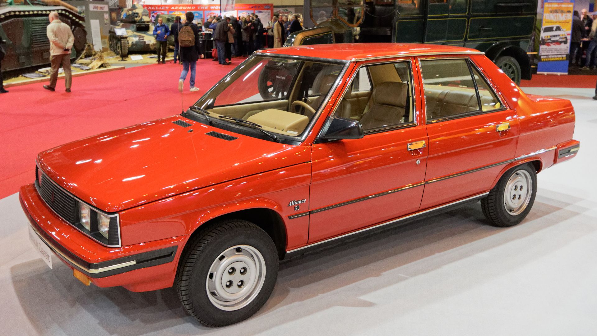 Une Renault Alliance de 1983 exposée lors du salon Rétromobile 2018.