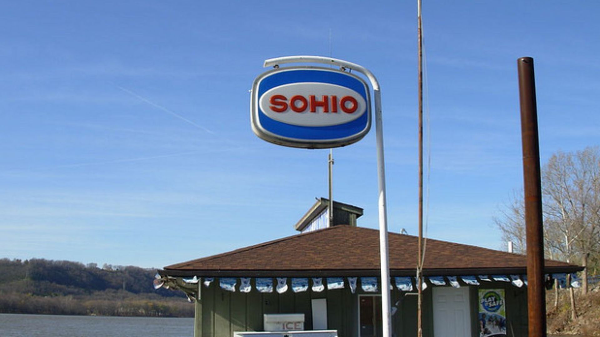 Sohio fuel station at Anderson Ferry Marina.