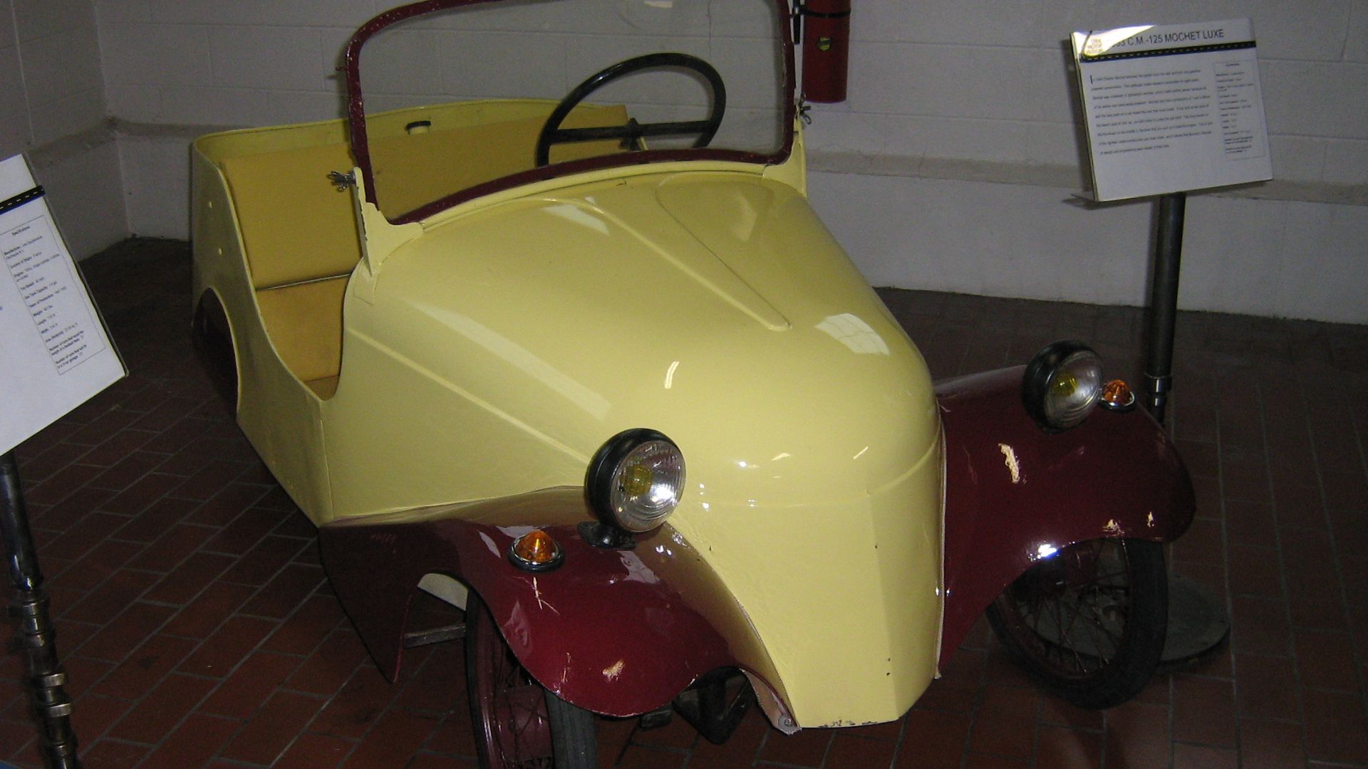 1953 CM-125 Mochet Luxelanemotormuseum.org/mochet-luxe-1953