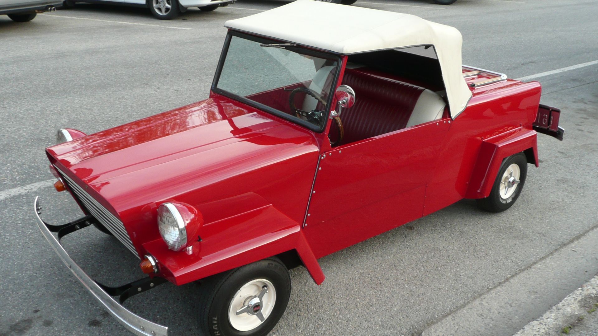Freestone King Midget microcar parked in Leavenworth, WA.