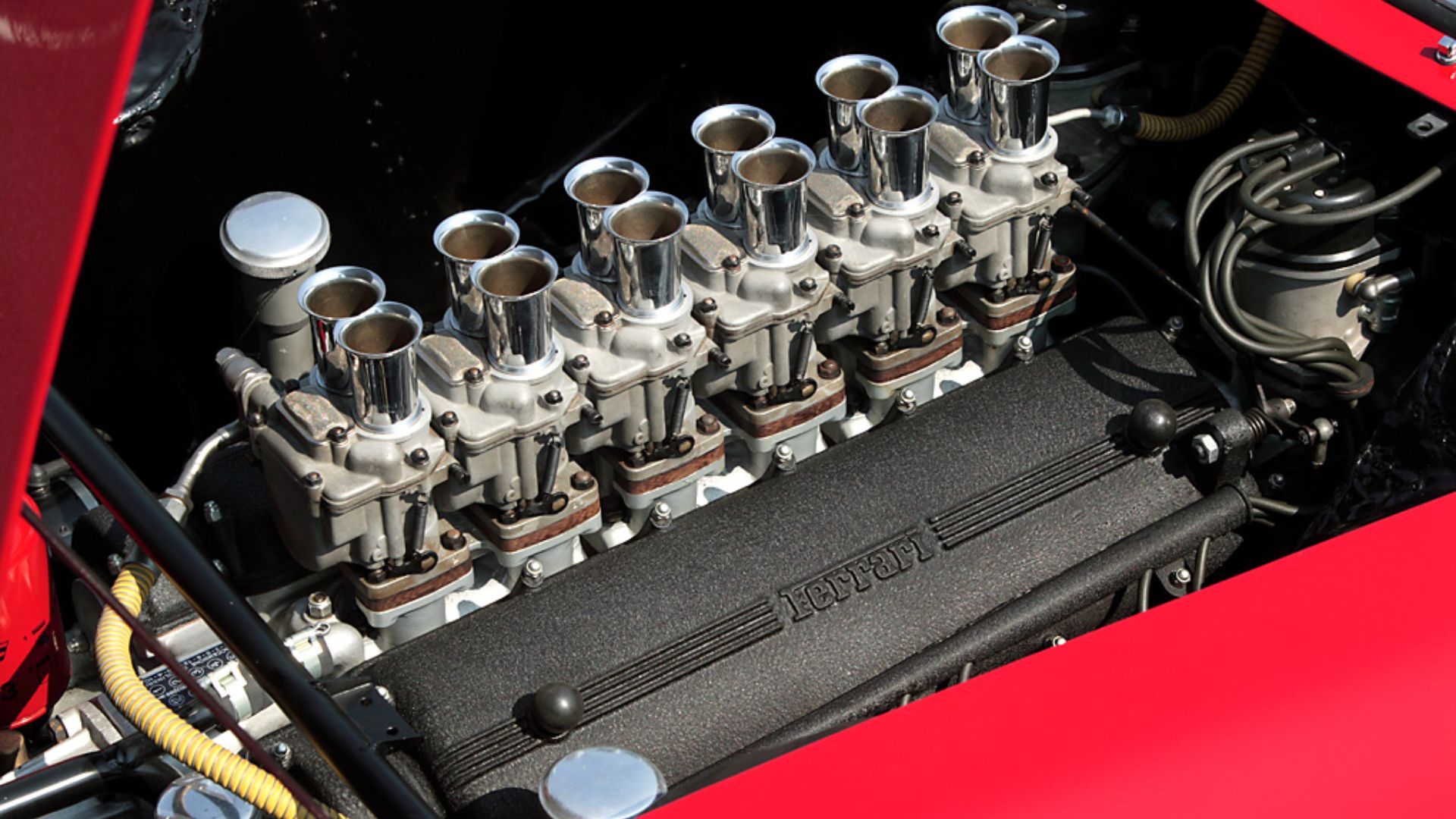V12 engine of Ferrari 250 GTO 63-64