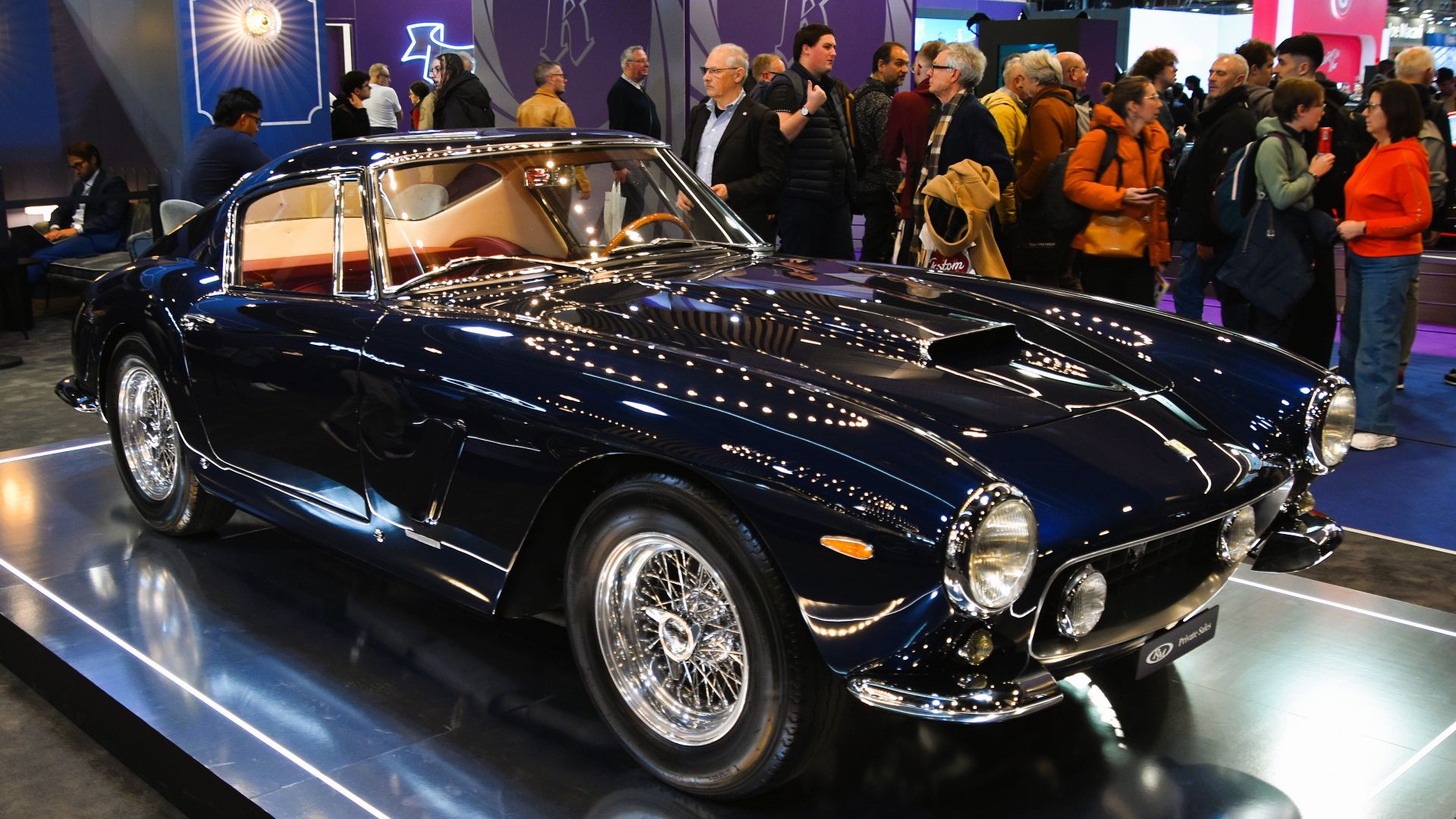 Production: 1959 - 1962
Total made: 176
Engine: 3,0 litre V12 (petrol)
Power: 280 PS
Gearbox: 5 speed manual

Layout: front engine, rear drive