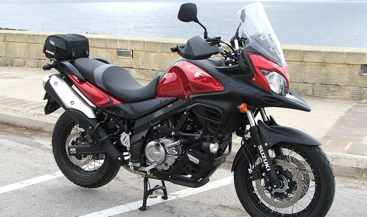 2015 Suzuki V-Strom 650XT ABS (Colour: Candy Daring Red)