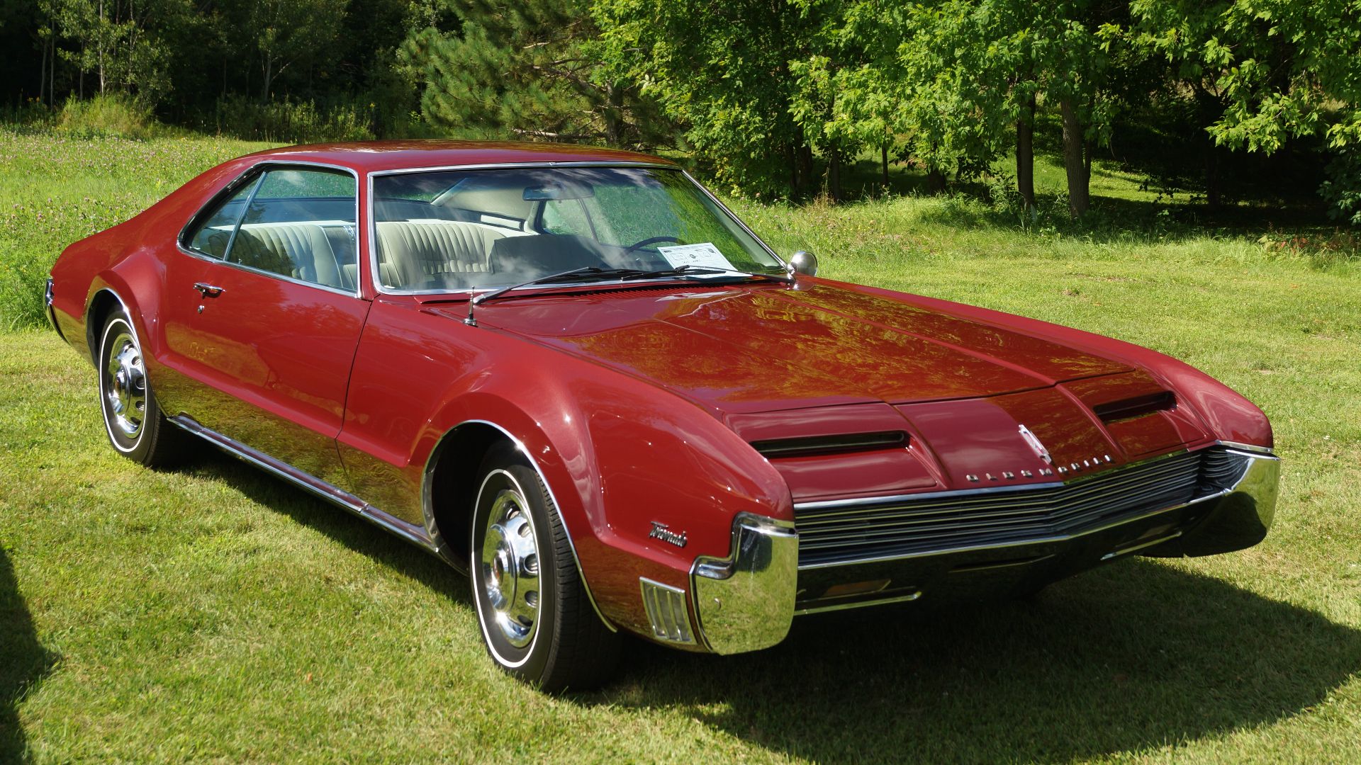 Minnesota Olds Club
40th Oldsmobile State Show & Swap meet
Blacksmith Lounge
Hugo, Minnesota

August 2016