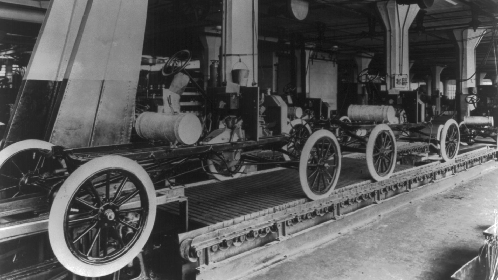 Title: Assembly line at the Ford Motor Company's Highland Park plant
Abstract/medium: 1 photographic print.