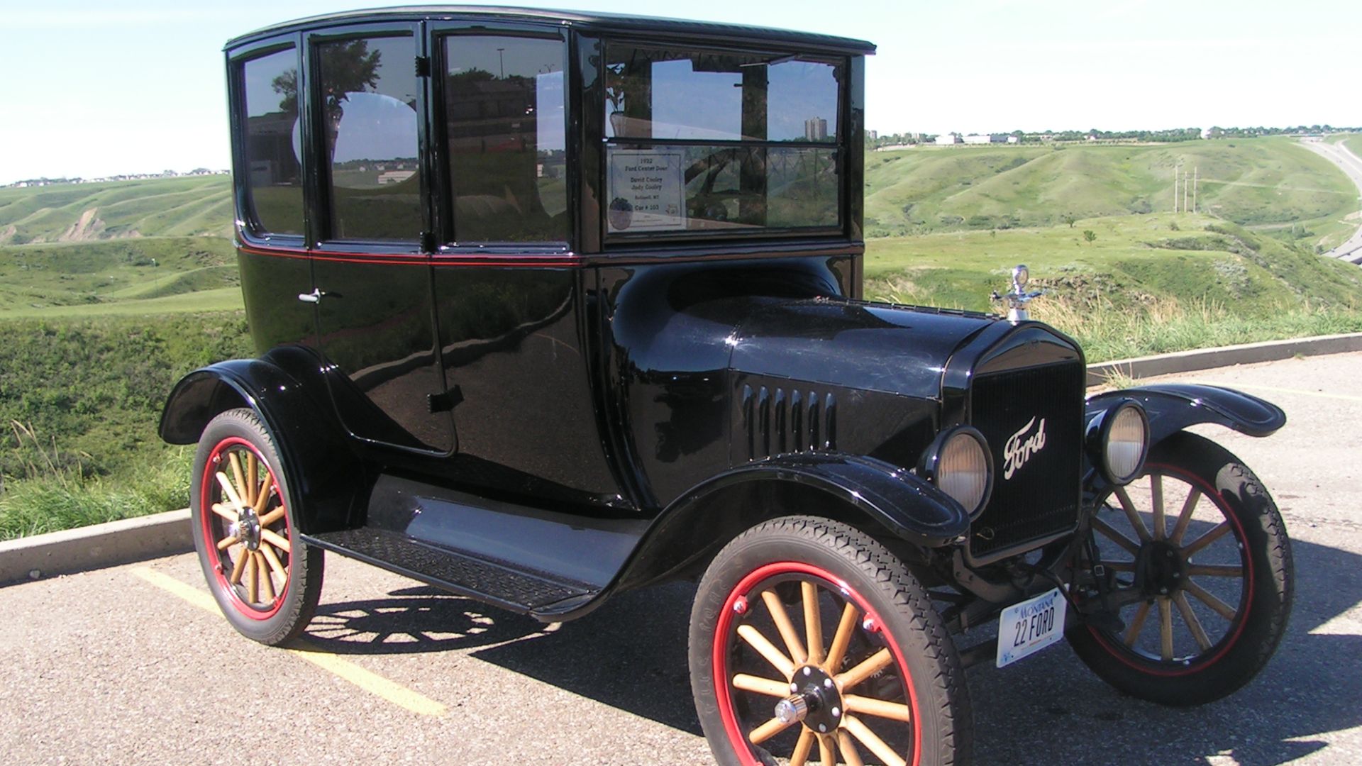 An older picture from the Lethbridge Vintage Show in 2005