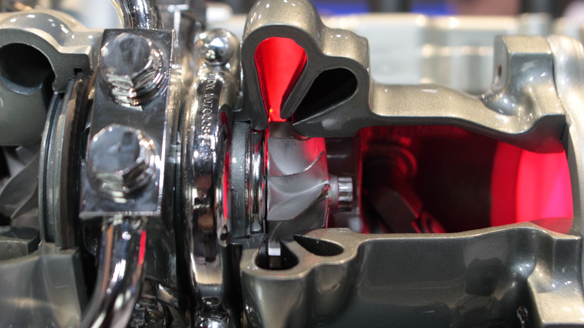 Cut-out model of a twin-scroll turbocharger made by Mitsubishi for the Renault F4Rt engine