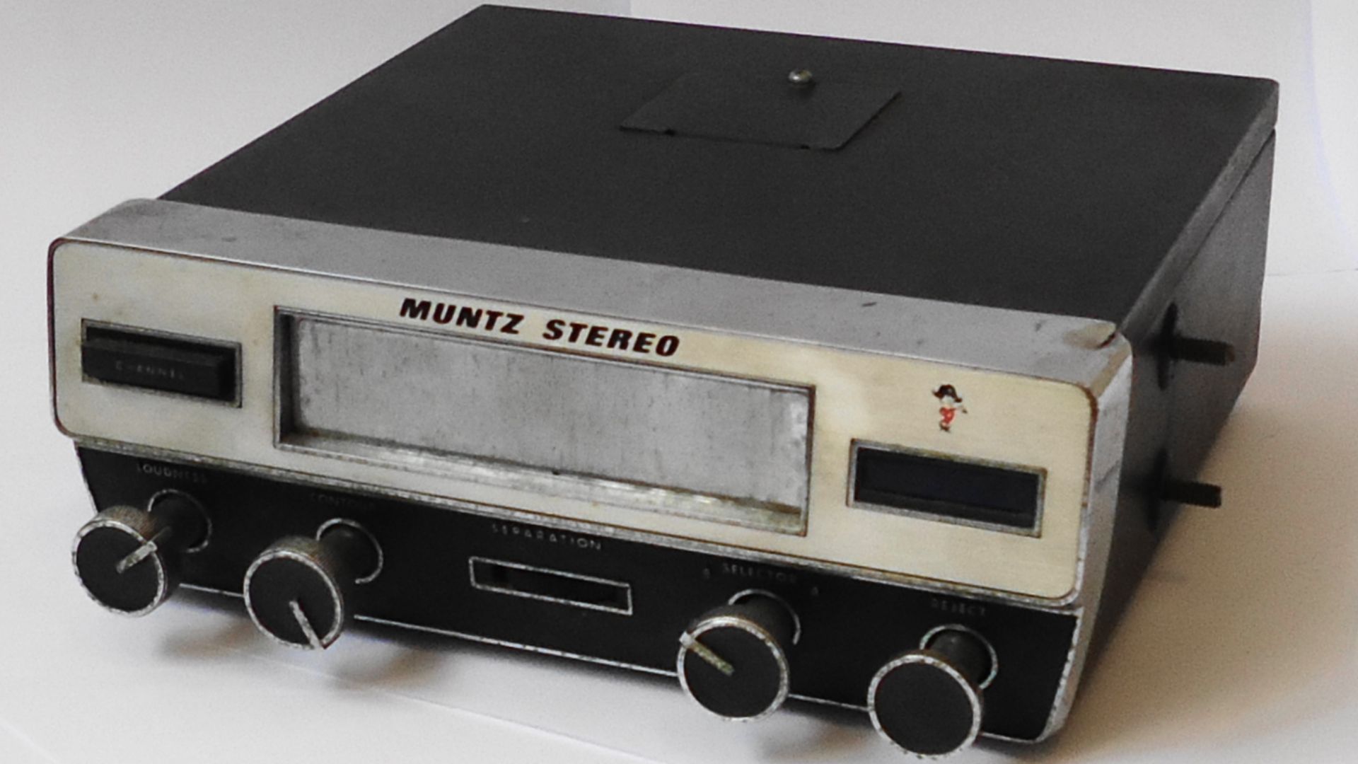 Muntz Stereo-Pak player for 8-track magnetic tapes.