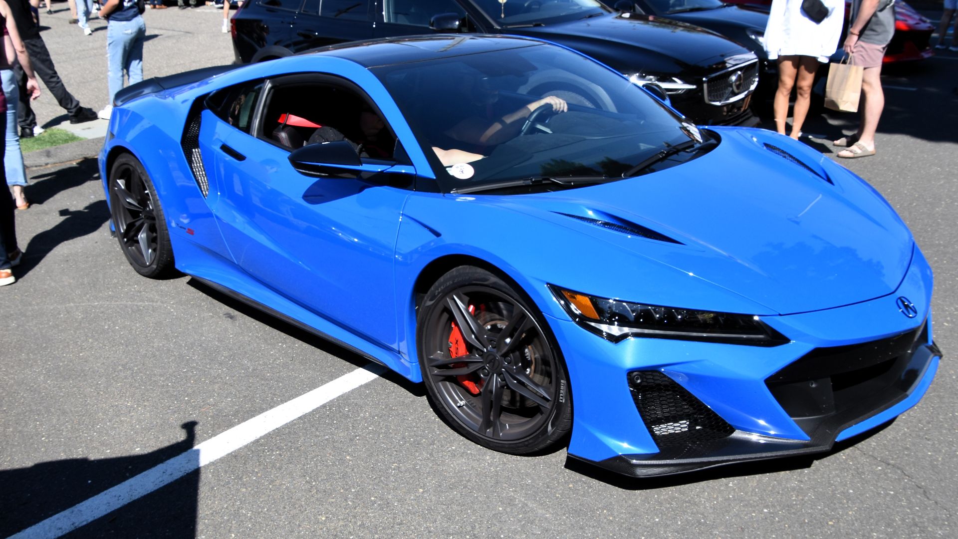 Production: 1990 - 2005, 2016 - 2022
Generation: Second (2016 - )
Engine: 3,5 litre biturbo V6 (petrol) + electric motor
Power: 610 PS
Gearbox: 9 speed DKG

Layout: mid engine, all wheel drive