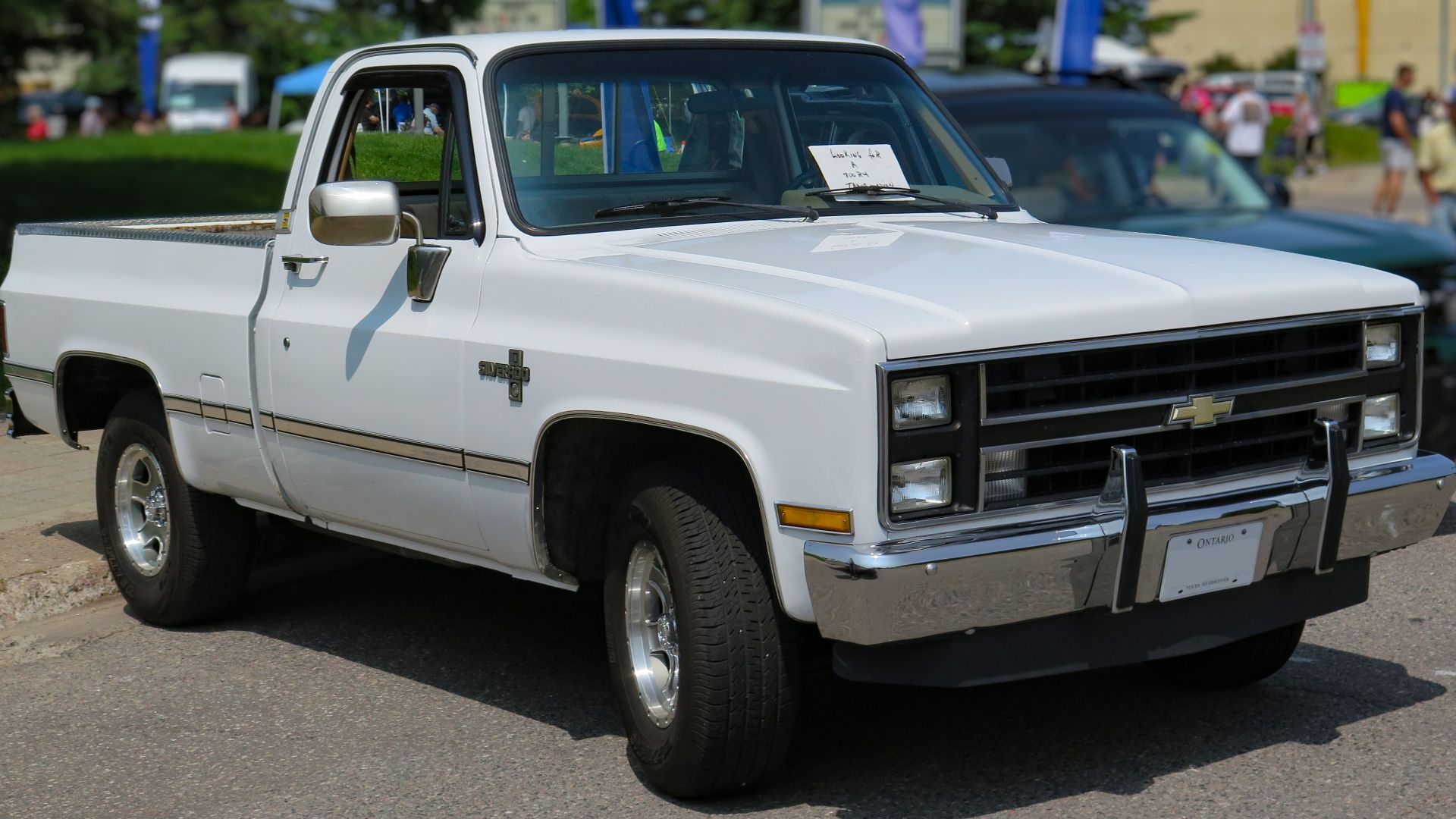 1987 Chevrolet R10 Silverado Fleetside Short Box photographed at the 2023 Sault Ste. Marie Queen Street Cruise in Sault Ste. Marie, Ontario, Canada.