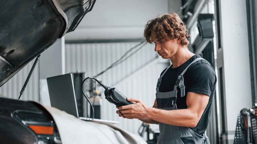 Special tool for testing characteristics on car. (Diagnostics)