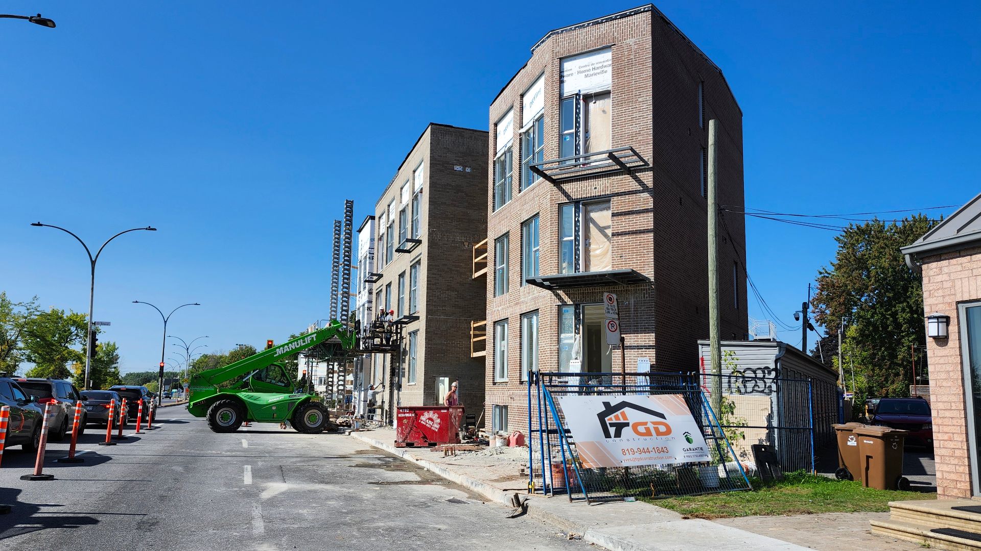 Le Blooming, 6781 boulevard De La Vérendrye, Ville-Émard, Montréal
