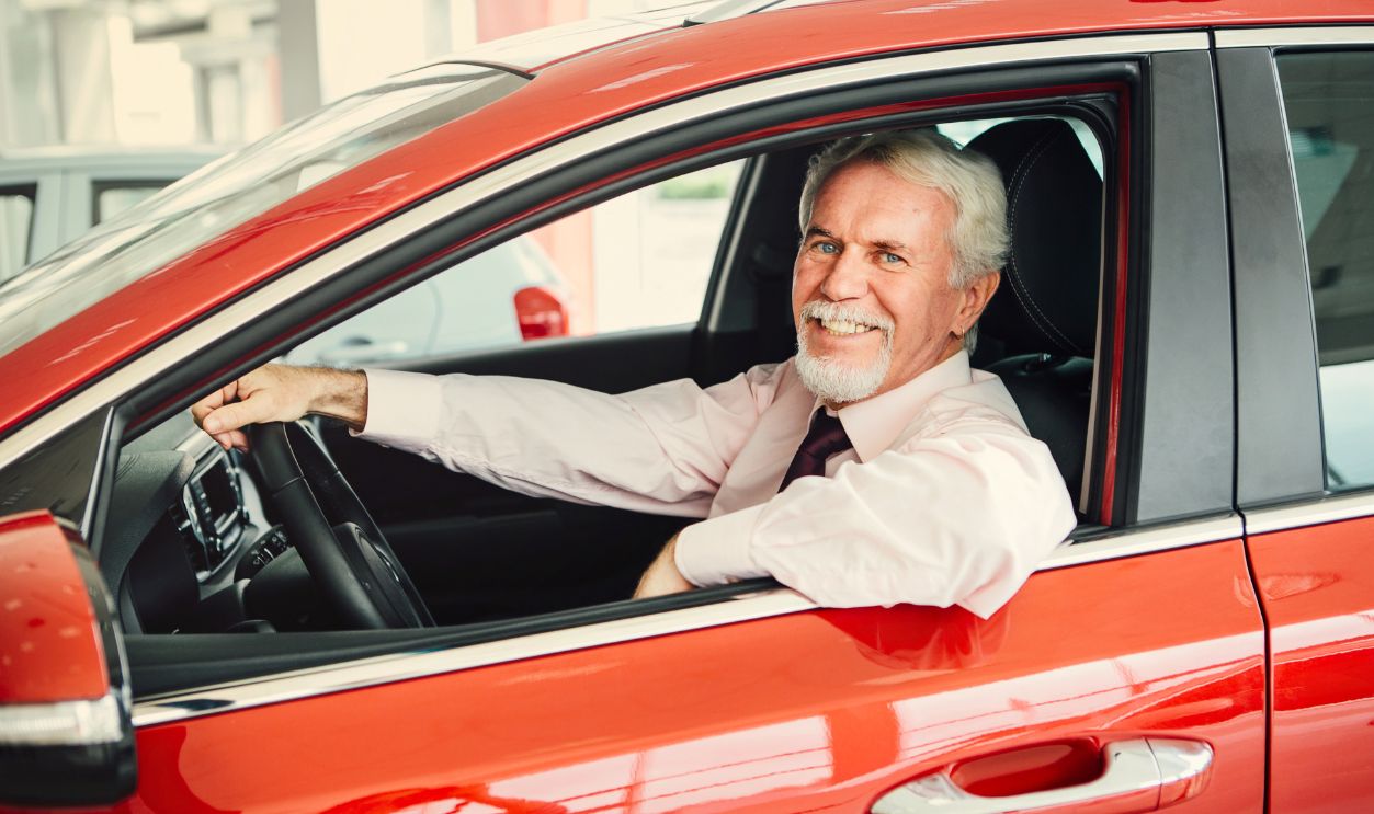 Adult man buy car.