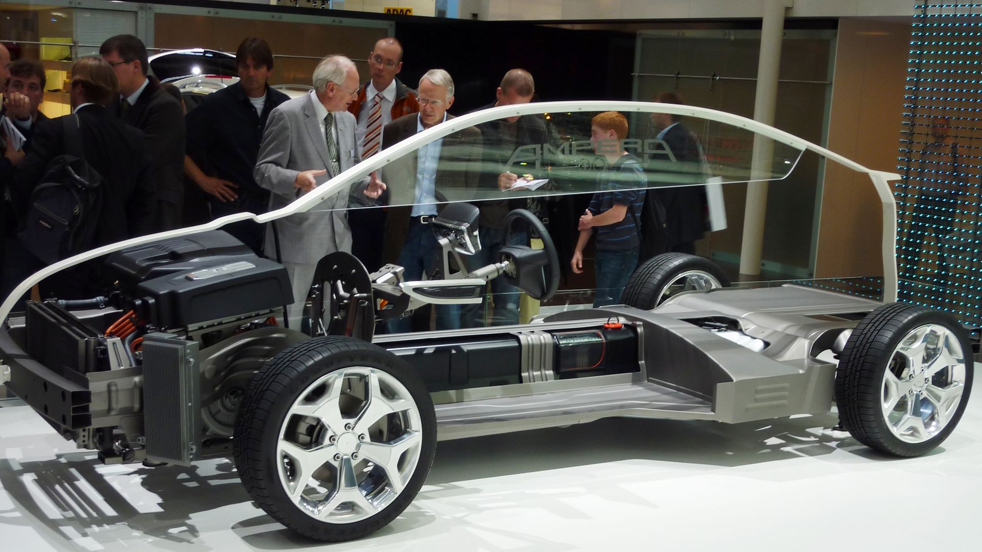 Cut of Opel Ampera with batteries and Range Extender Motor