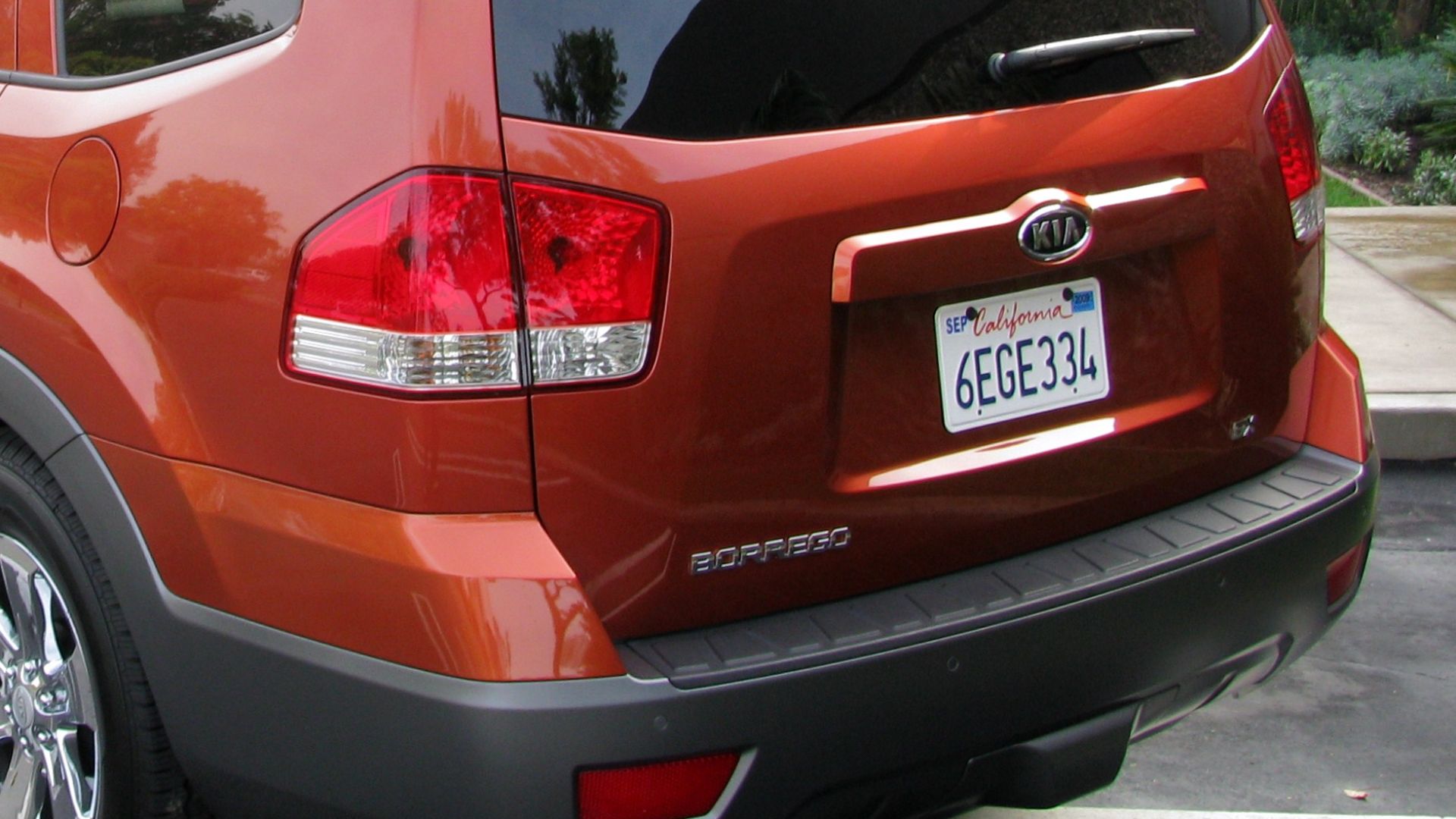 Read our review of the 2009 Kia Borrego EX 4x4

For Pricing and more information on the 2009 Kia Borrego head to NADAguides