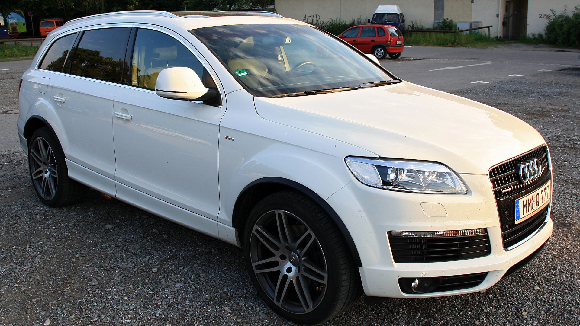 Picture shows Audi Q7 (first generation)
