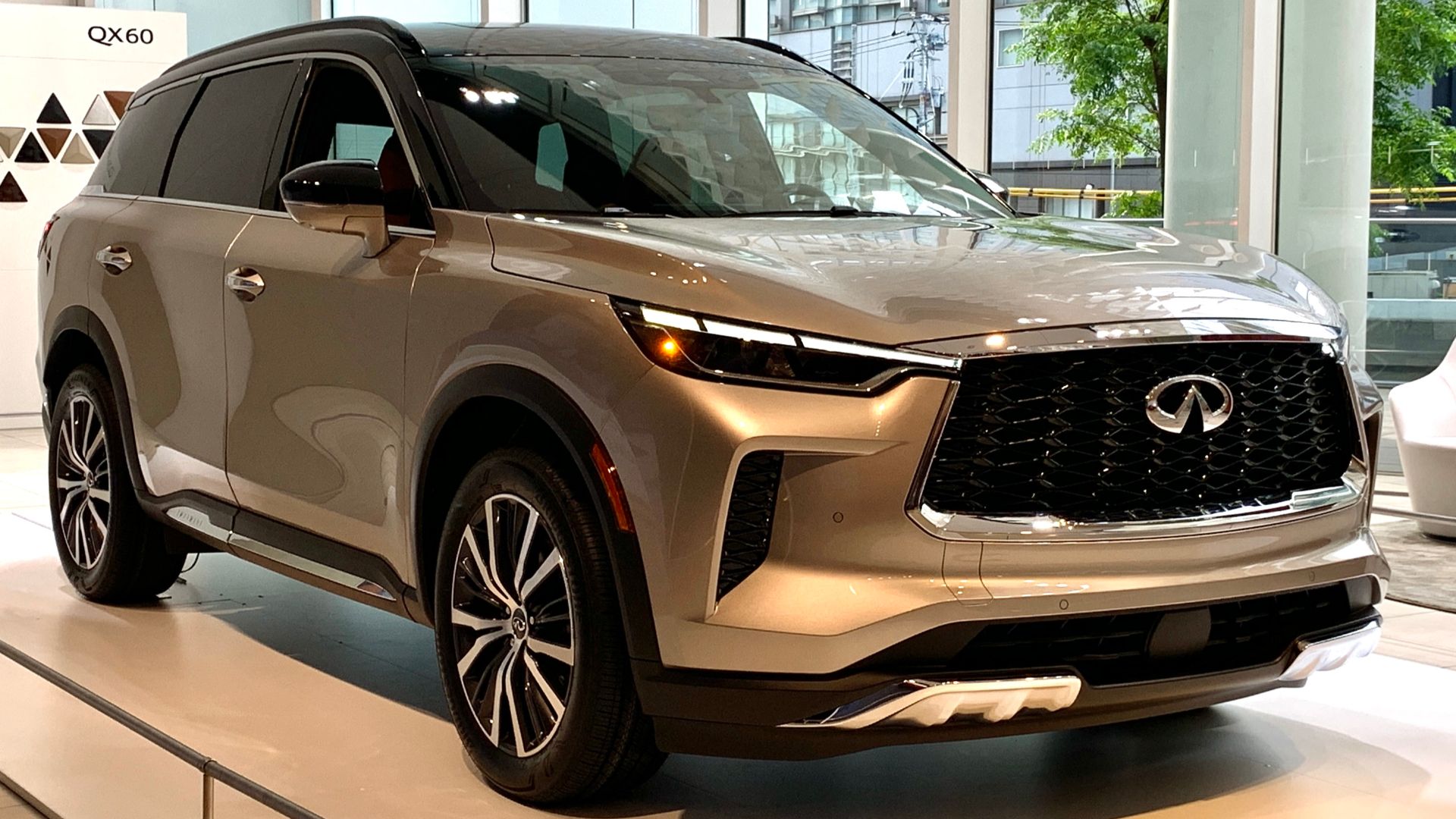 Infiniti QX60 (L51) in The Nissan Global Gallery HQ