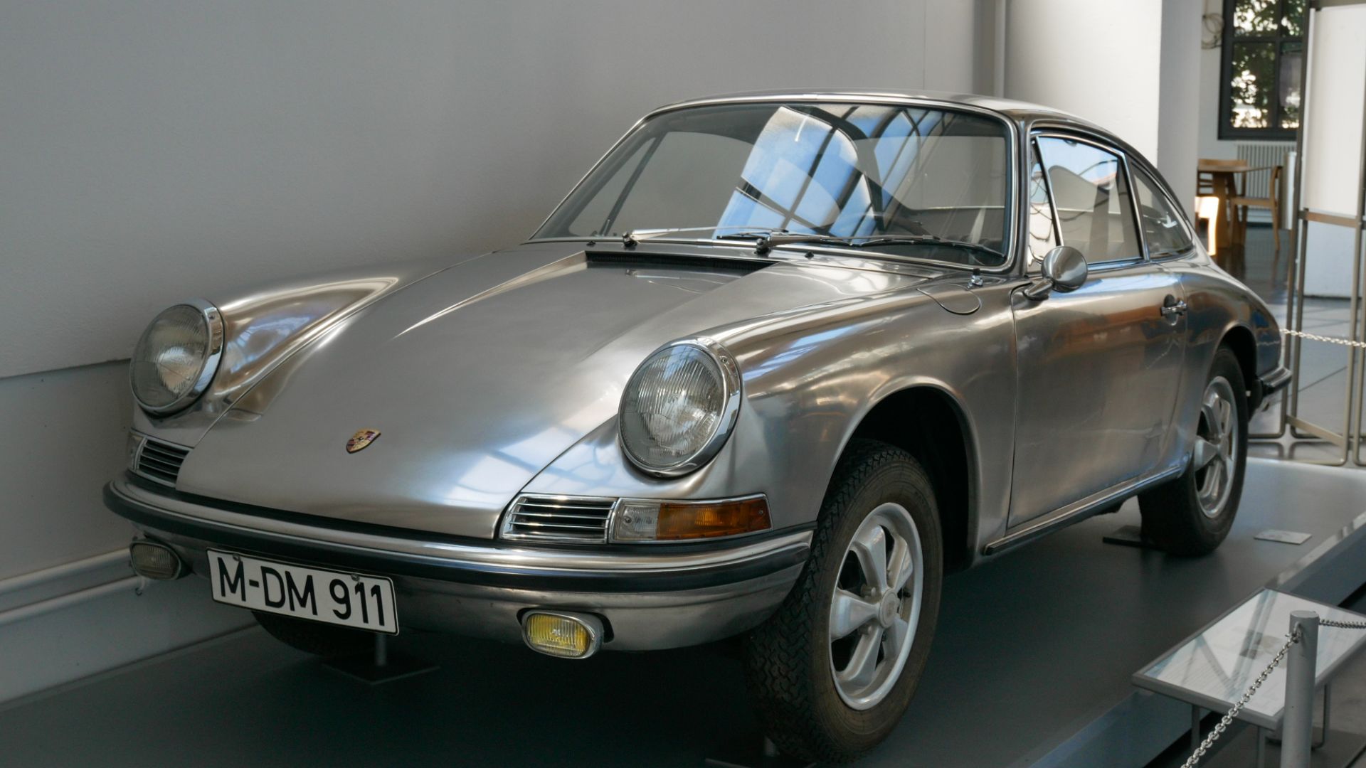 1974 Porsche 911S at the Deutsches Museum.