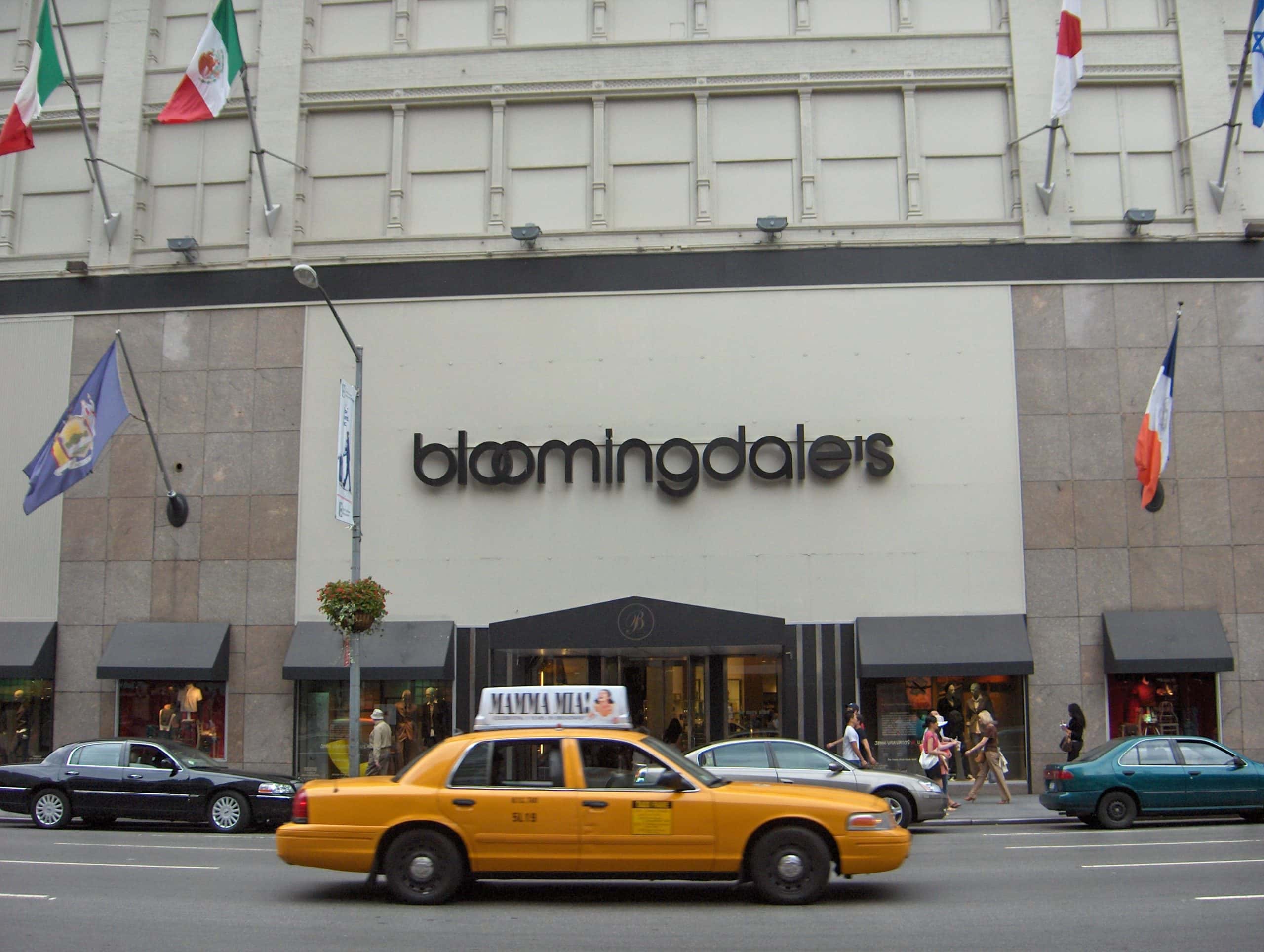  Bloomingdale's store 