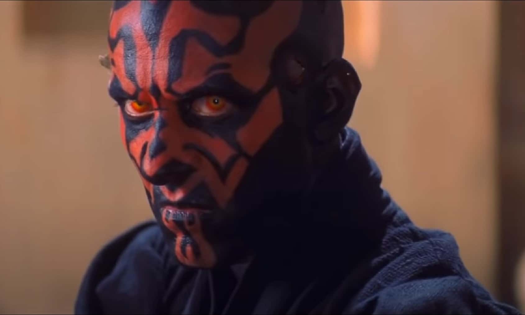 Screenshot of Dart Maul looking at front - from Star Wars: Episode I – The Phantom Menace (1999)