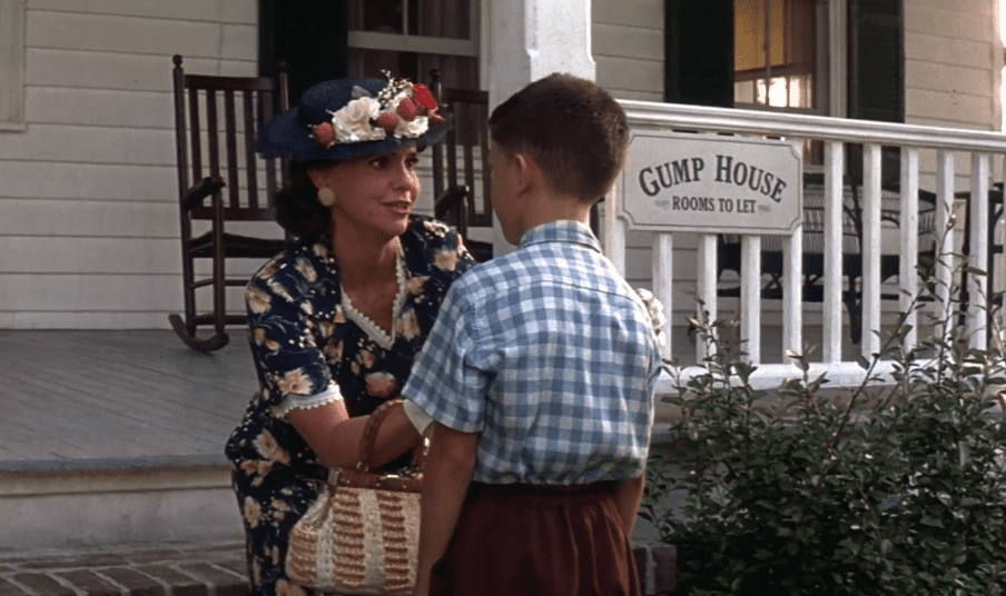 Young  Forrest Gump and Sally Field as his mother