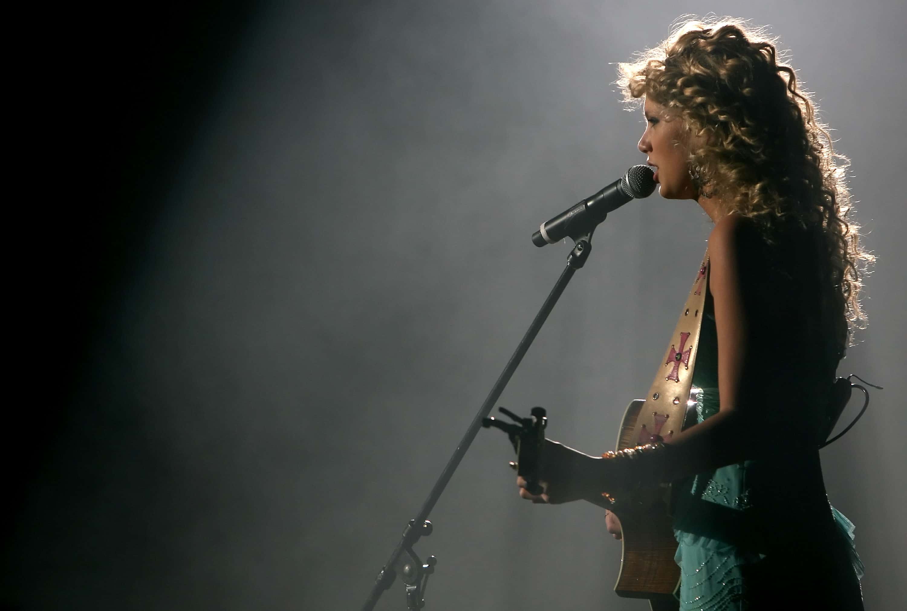 Musician Taylor Swift performs onstage during the first ever Academy Of Country Music New Artists' Show Party for a Cause, benefiting the ACM Charitable Fund held at the MGM Grand Ballroom