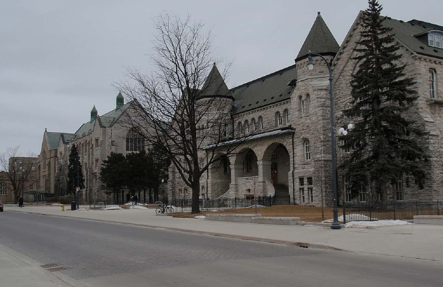 Queens University, Kingston