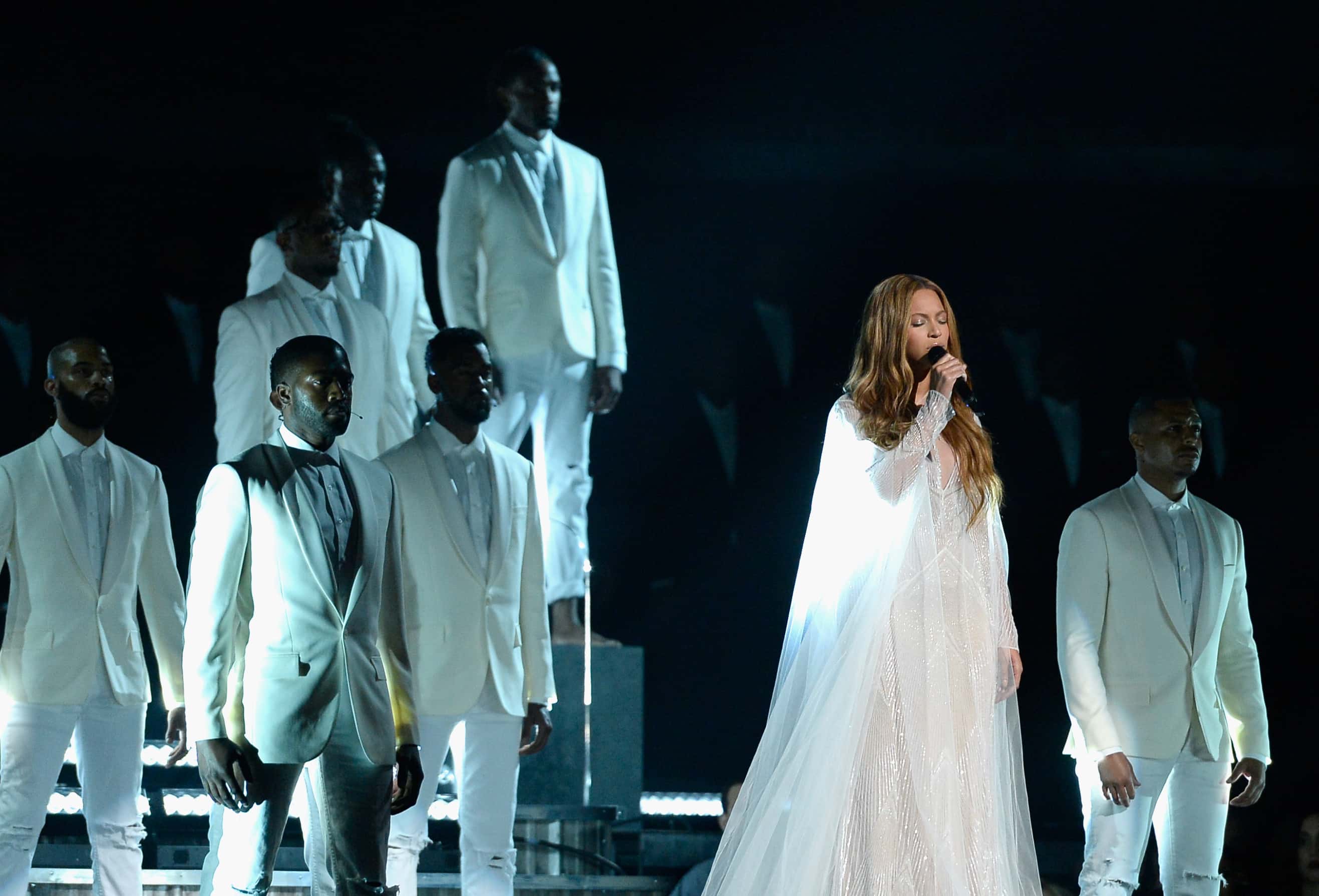 Beyonce performs 