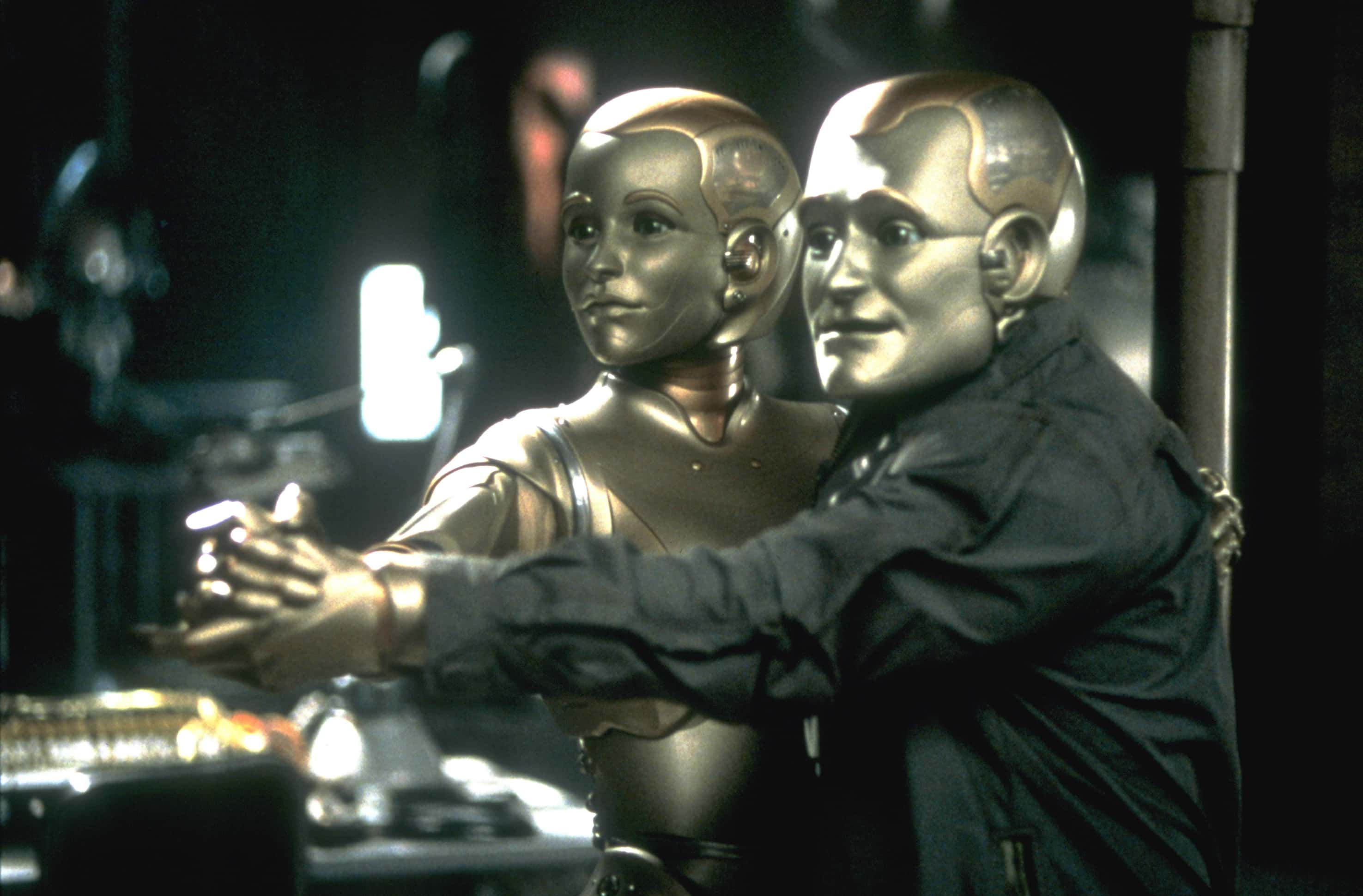 CHRIS COLUMBUS' FILM 'BICENTENNIAL MAN'.