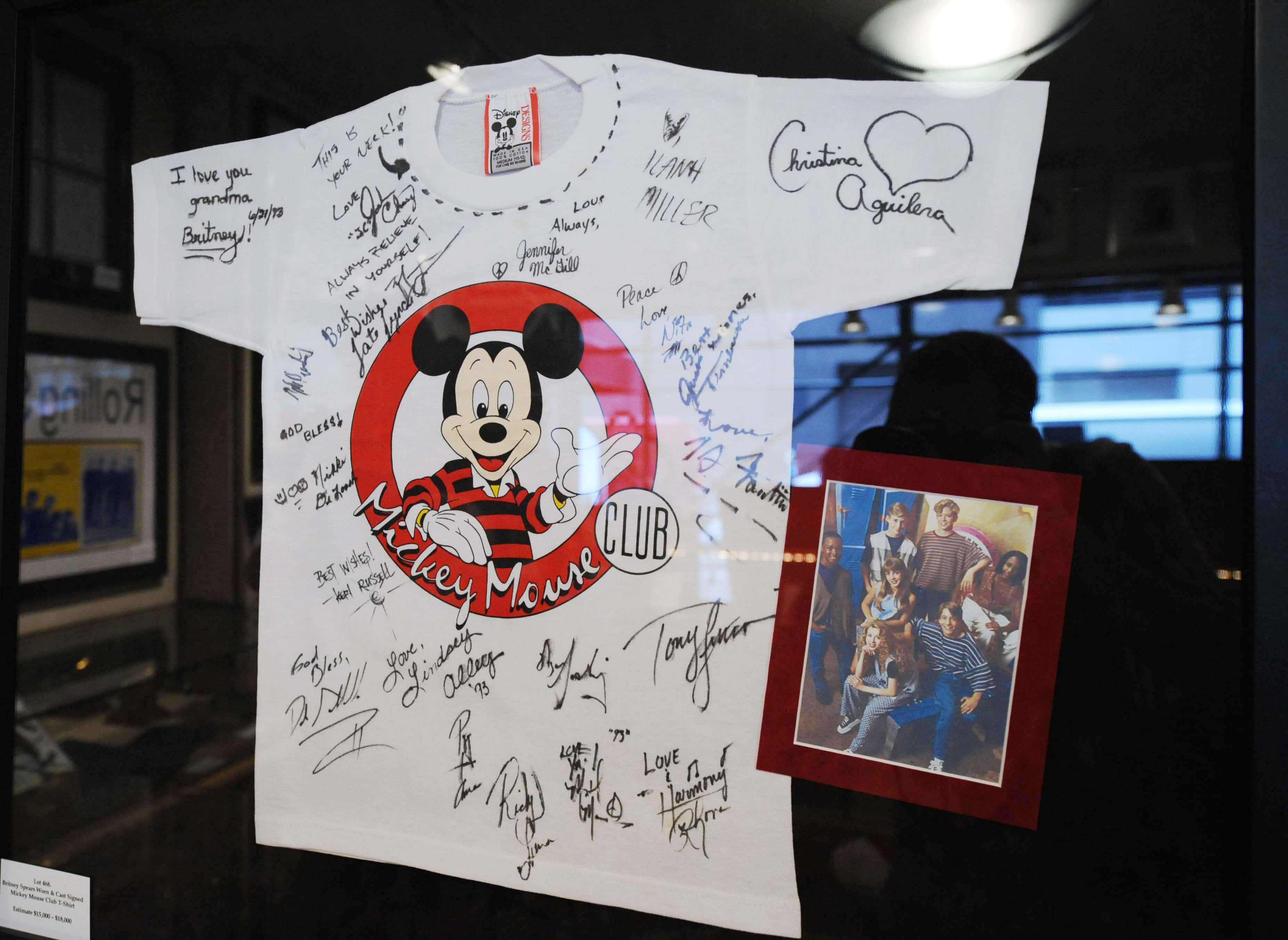 Ryan Gosling arrives to the