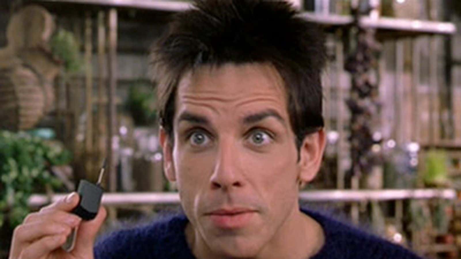zoolander-tiny-phone