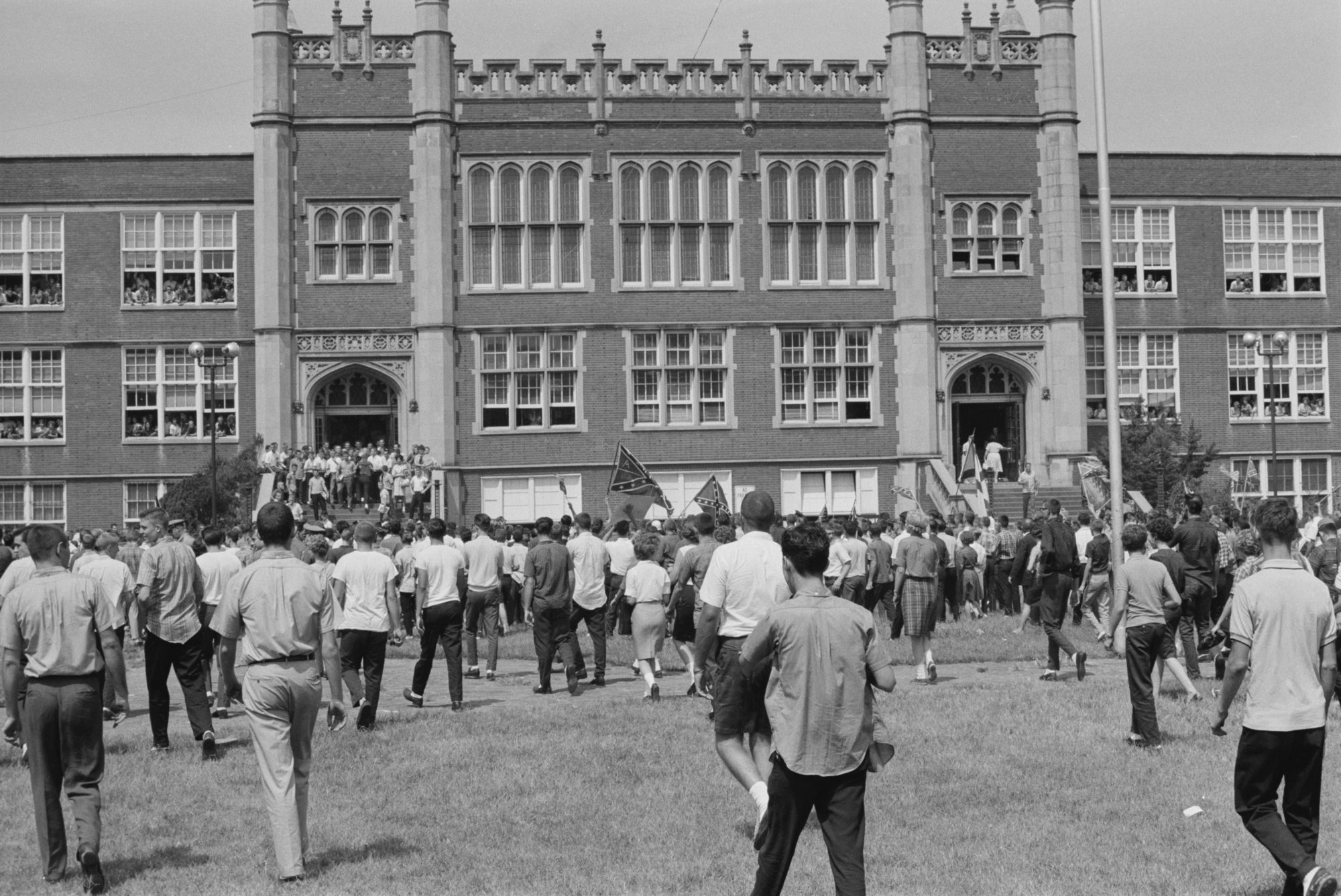 A crowd of students at Woodlawn High School in Birmingham