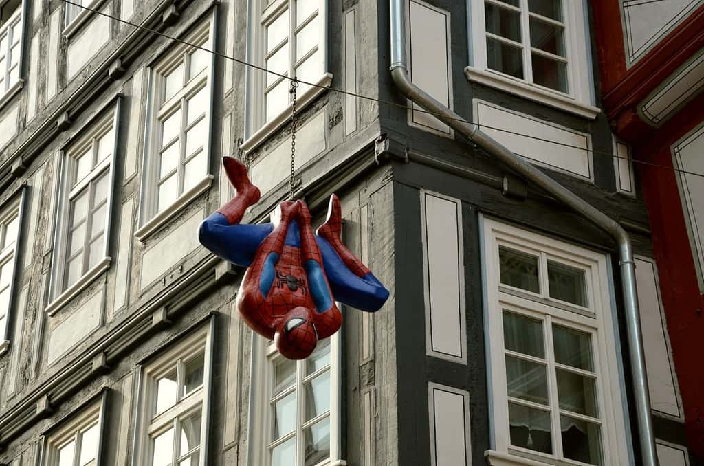 spiderman-cartoon-character-truss-architecture-buildings-84d63e-1024-1.jpg