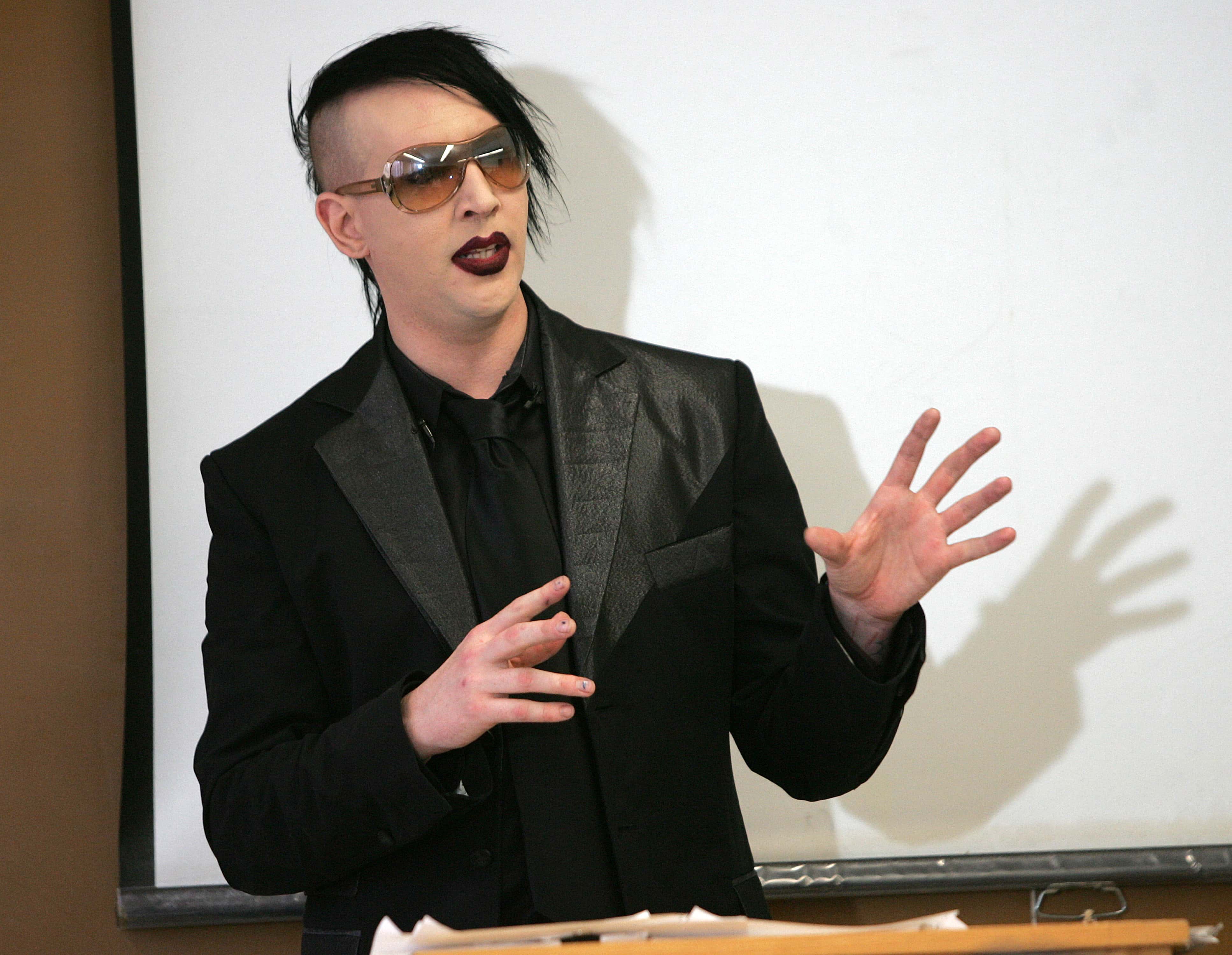Musician Marilyn Manson speaks to students - 2004