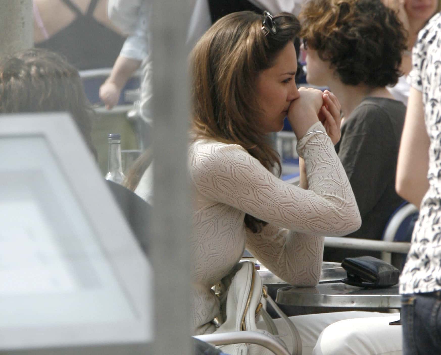 Kate Middleton stops off at a parking permit office before grabbing a bite to eat