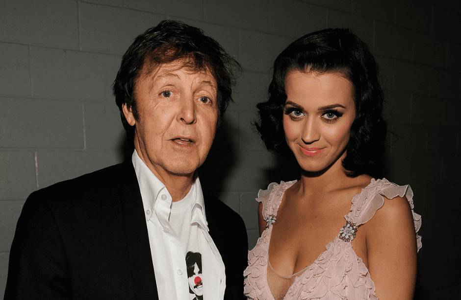 Musicians Paul McCartney (L) and Katy Perry