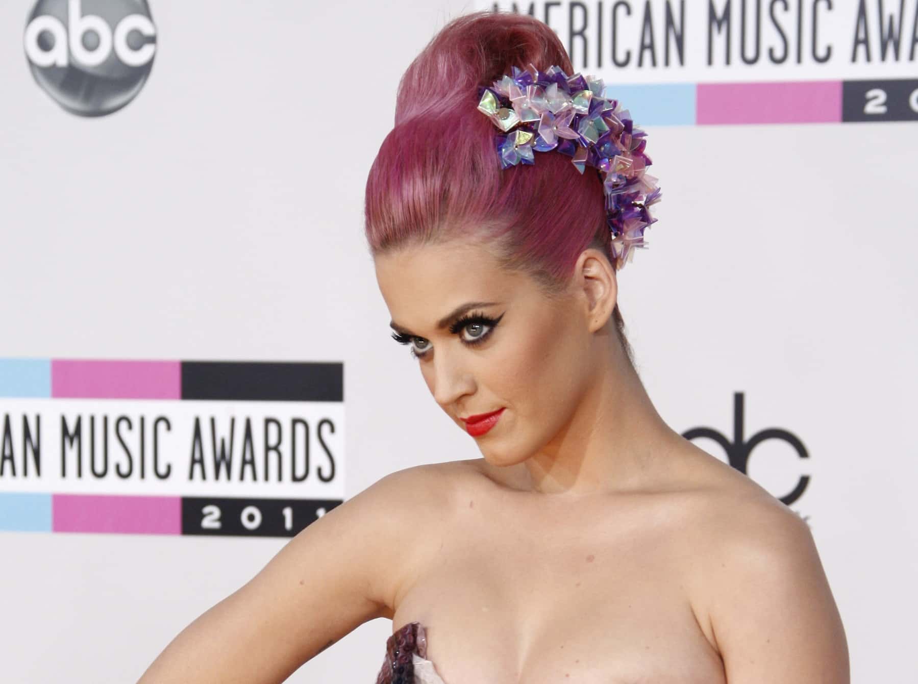 Katy Perry at the 2011 American Music Awards