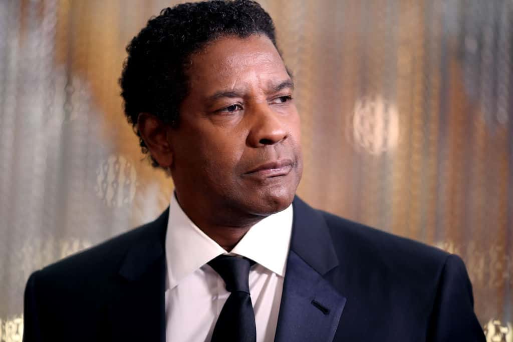 Actor Denzel Washington attends the 89th Annual Academy Awards