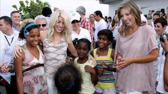 Shakira facts