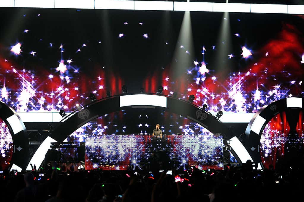 DJ Calvin Harris performs onstage