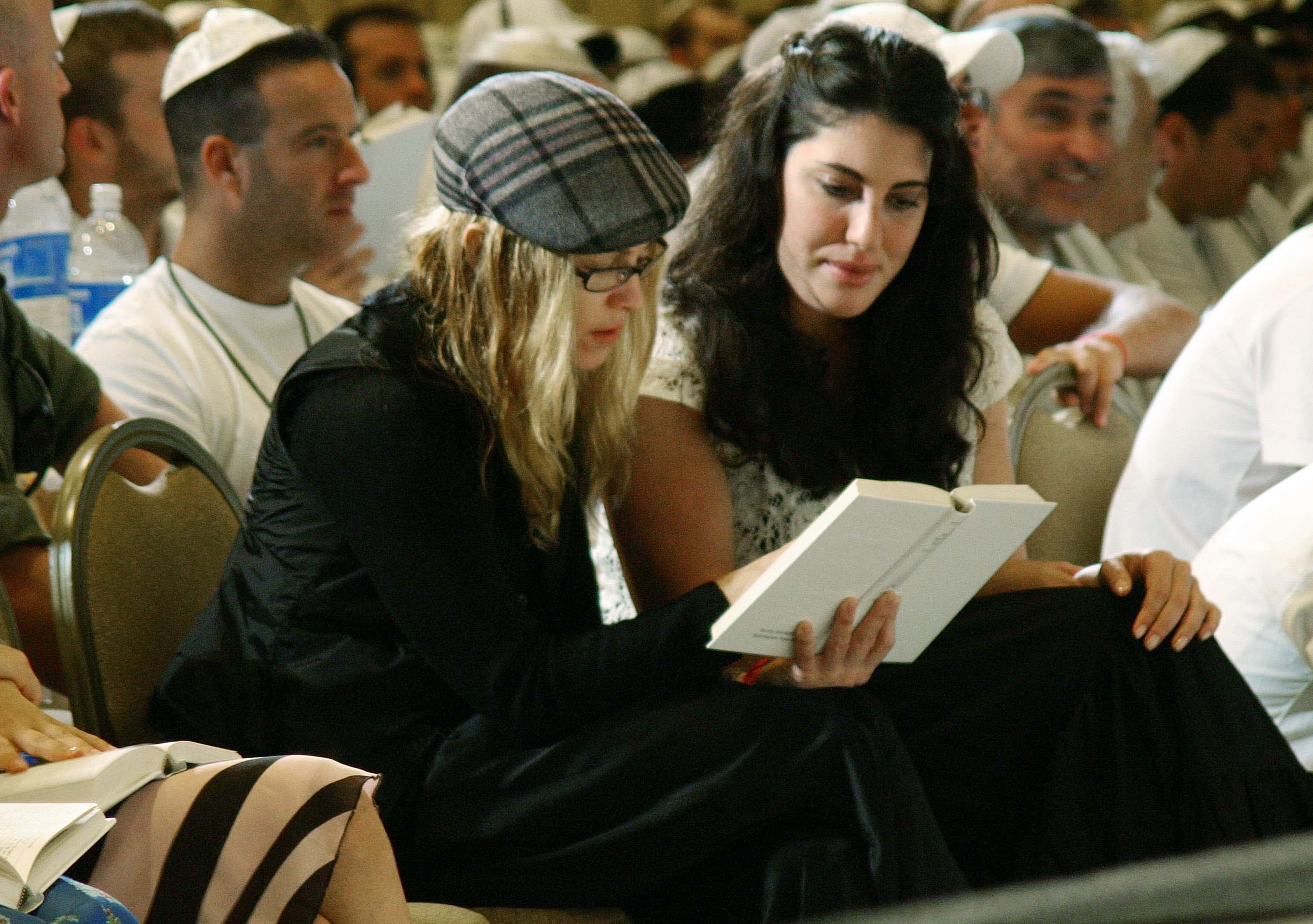 Madonna Attends Kabbalah Retreat