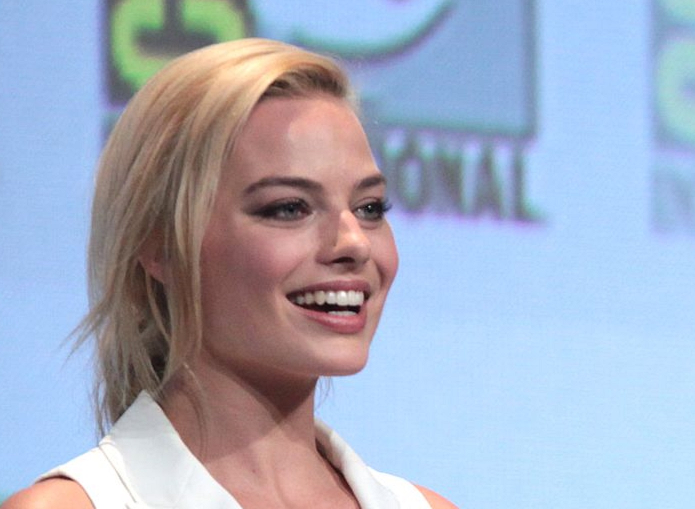 Margot Robbie facts
