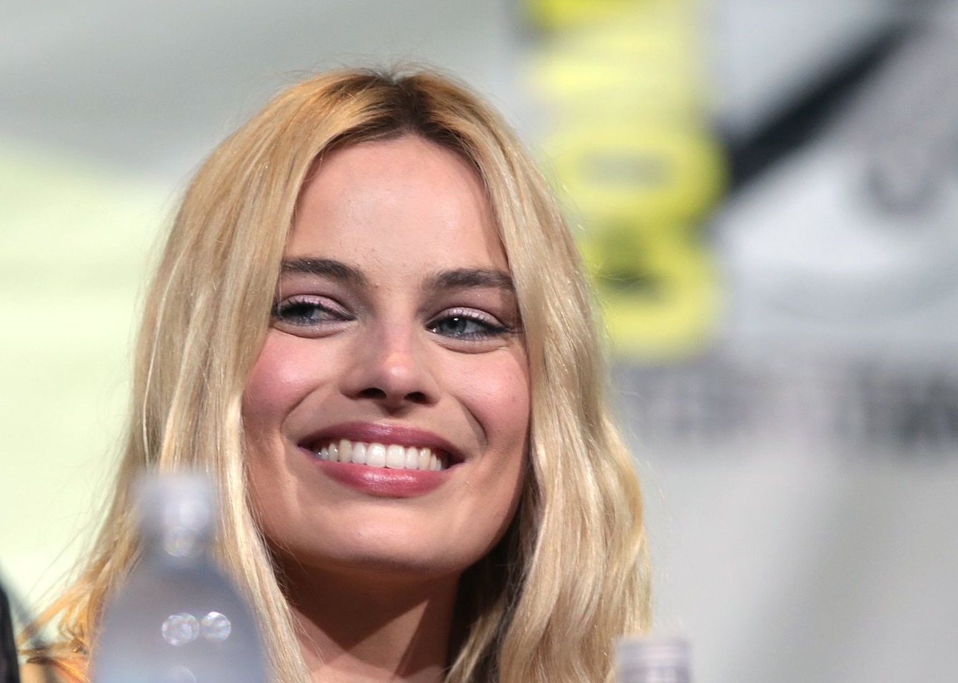 Margot Robbie facts