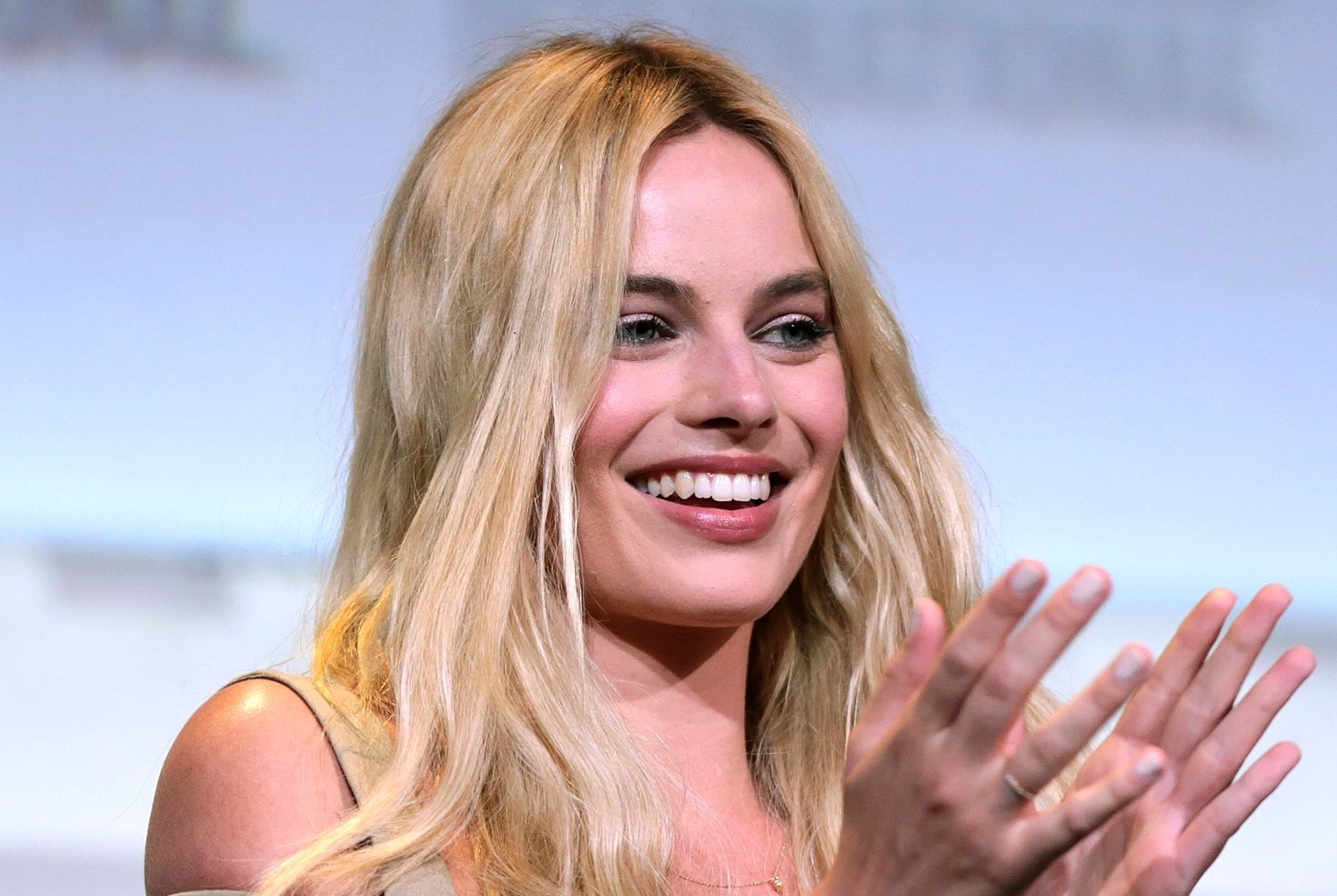 Margot Robbie facts
