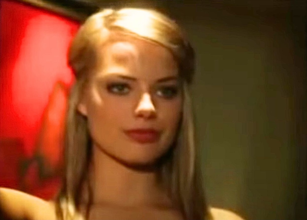 Screenshot of Margot Robbie from Vigilante (2008)