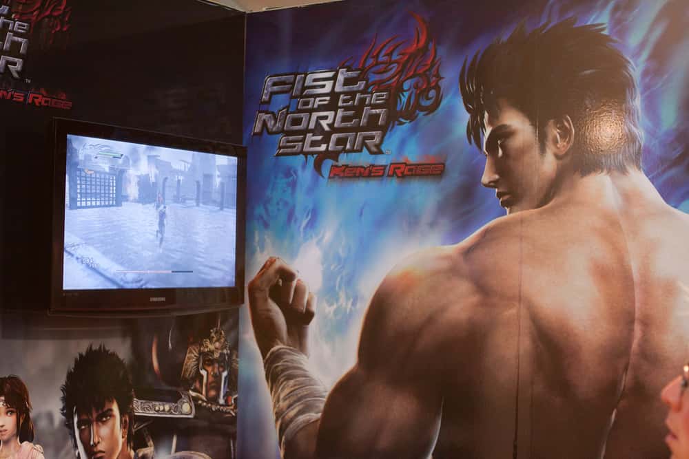 Visitors play Fist of the north star Ken video game