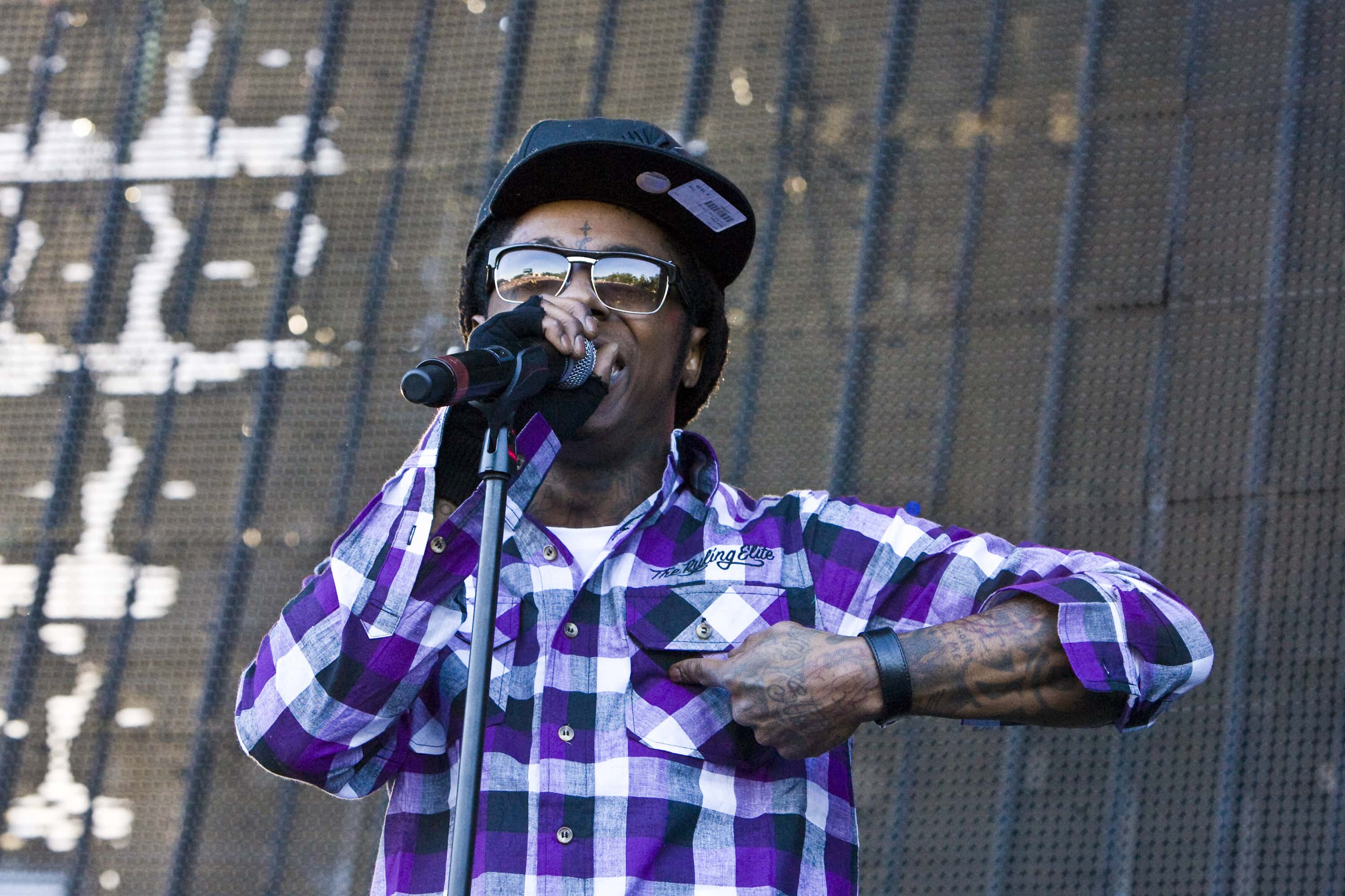 Singer Li'l Wayne performs during the 2008 Voodoo Fest