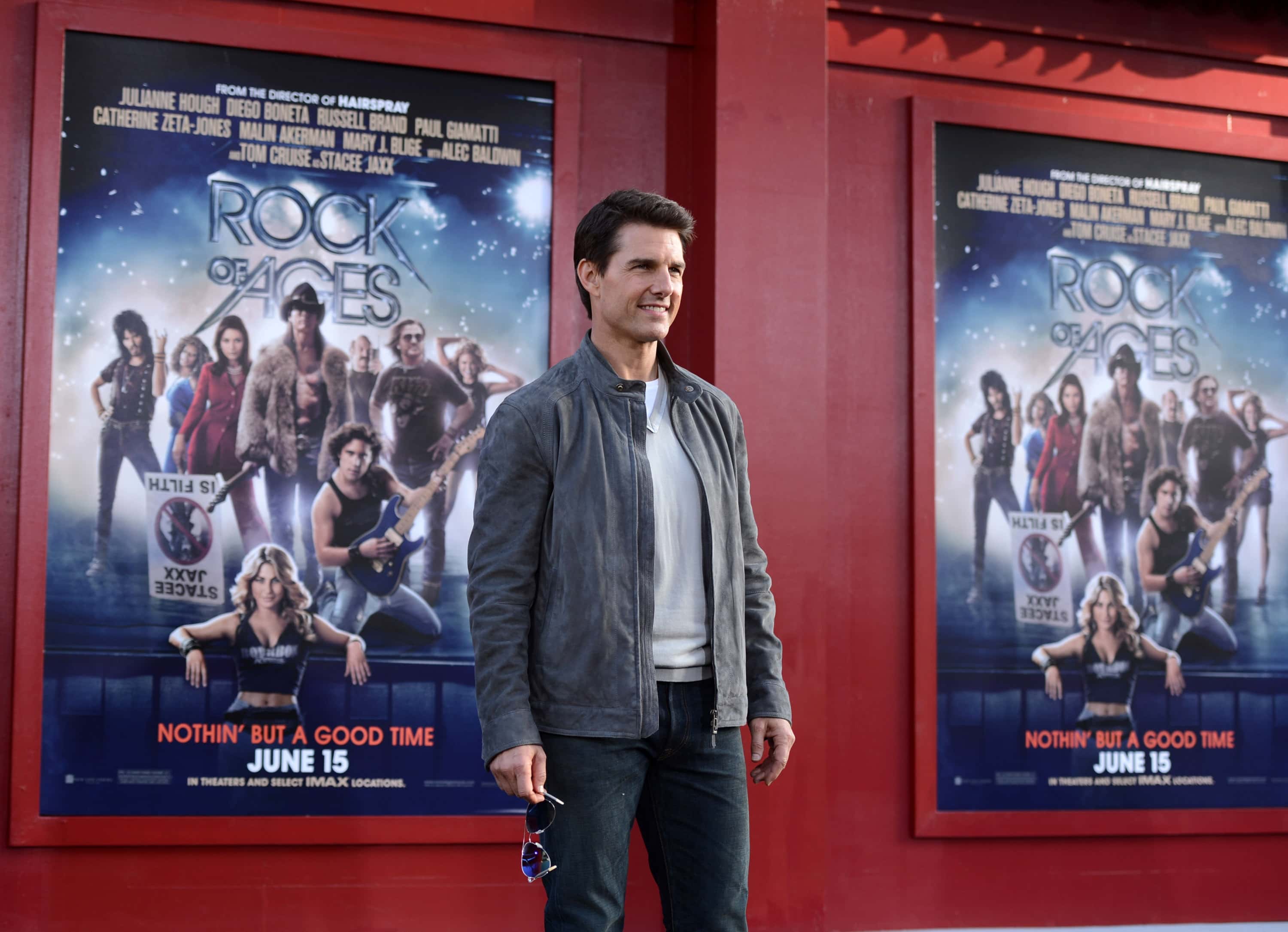 Actor Tom Cruise arrives at the premiere of Warner Bros. Pictures'