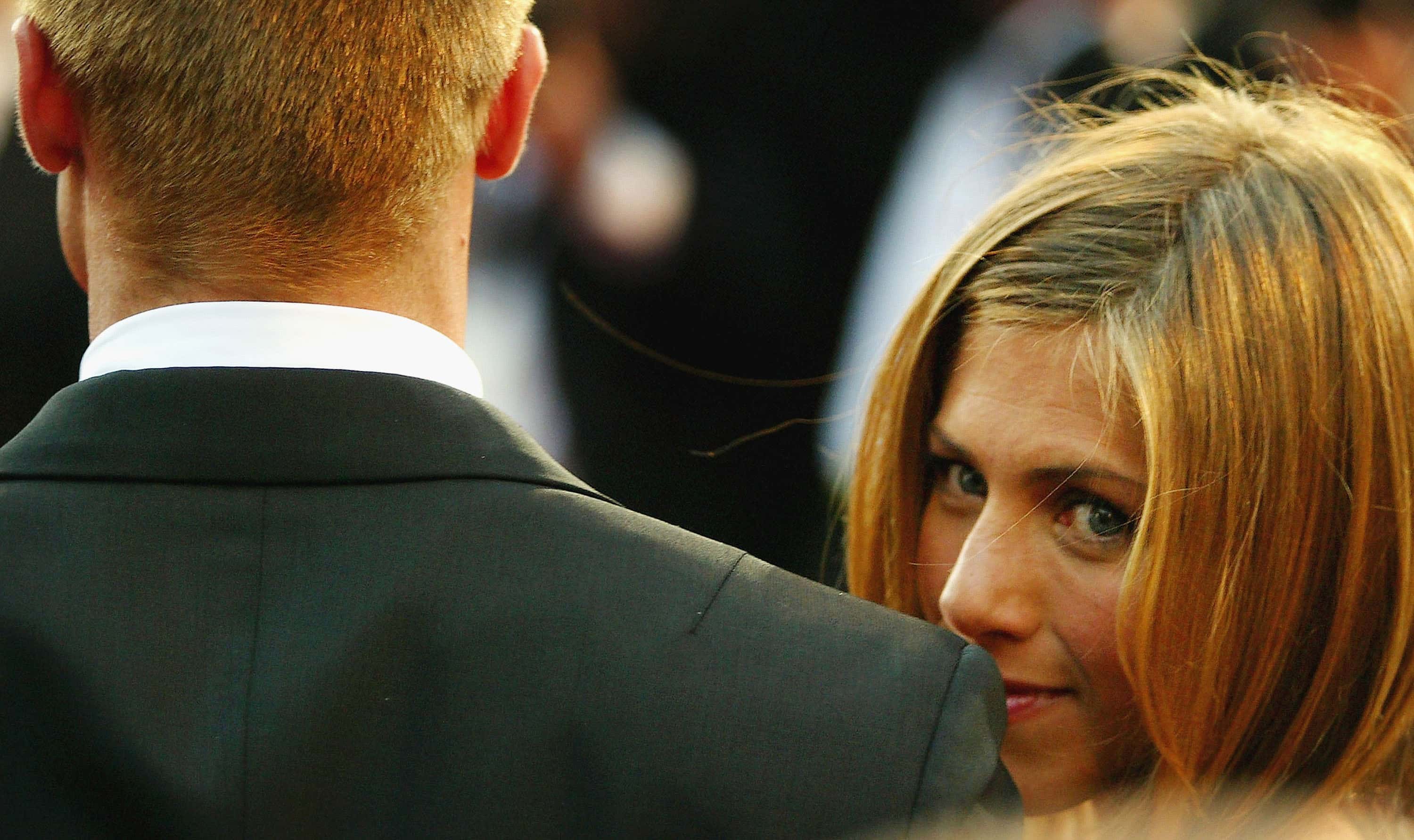 Brad Pitt and Jennifer Aniston attend the World Premiere of epic movie "Troy"